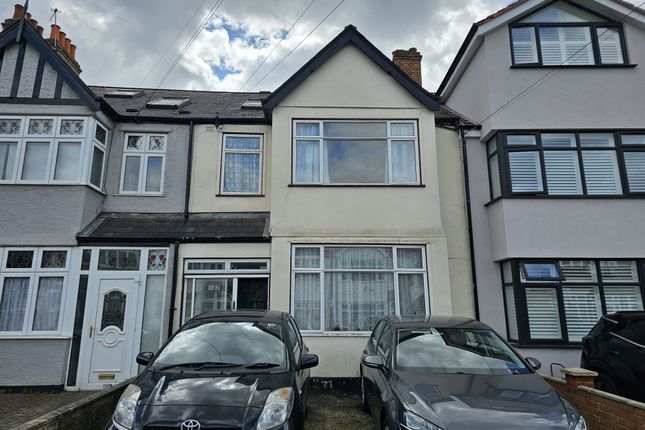 Thumbnail Terraced house to rent in 127 Fishponds Road, London