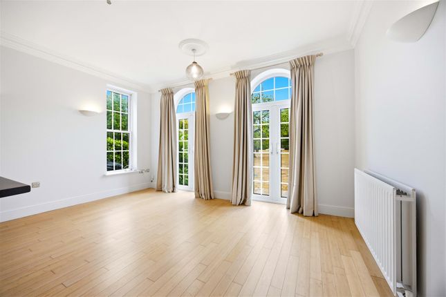 2 Lady Yorke Park, Seven Hills Road, Iver photo 4