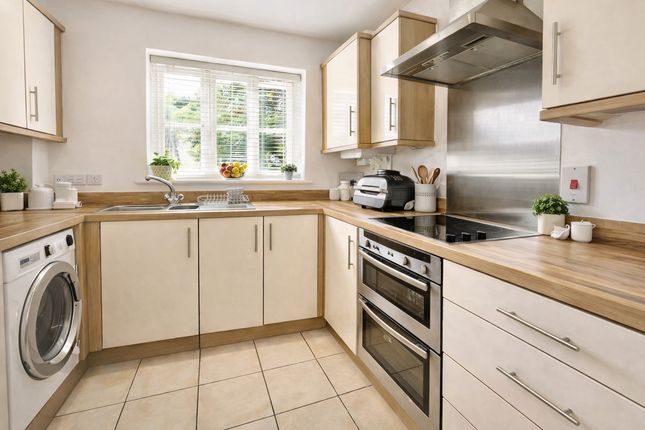 2 Page Place, Frogmore, St. Albans photo 3
