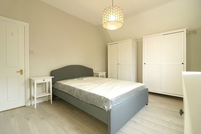 Grange Park, Ealing photo 3