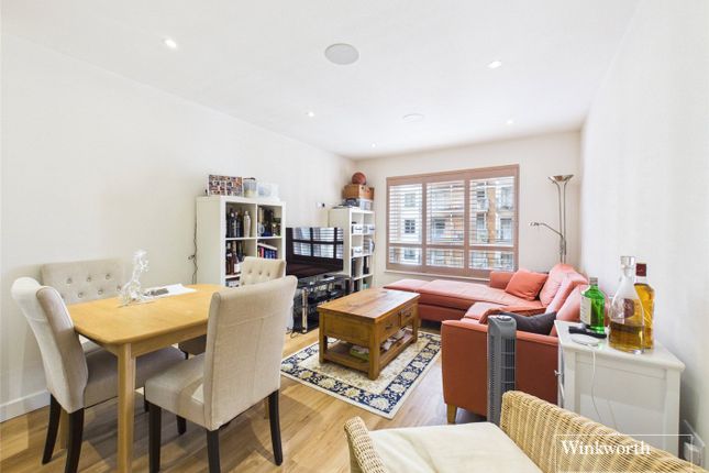 Flat 38, Constantine House, 14, Boulevard Drive, London photo 2
