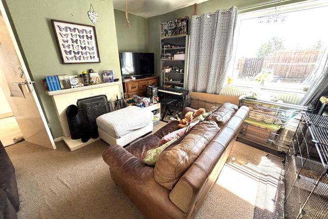 41, Bircham Crescent, Gainsborough photo 2