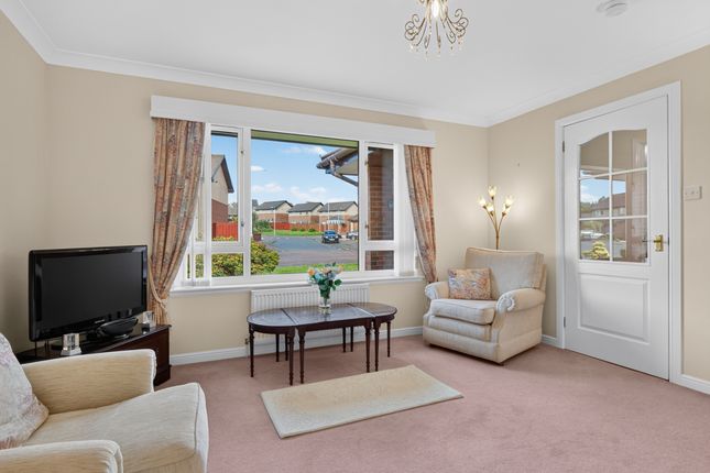 40, Moffat Wynd, Saltcoats photo 3