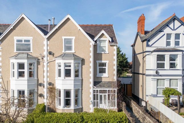 2-bed flat on Flat 3, York Court York Road, Conwy, £210,000