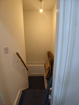 Flat to rent in 4 Bedroom – 83-85, Hathersage Road, Manchester, Greater Manchester