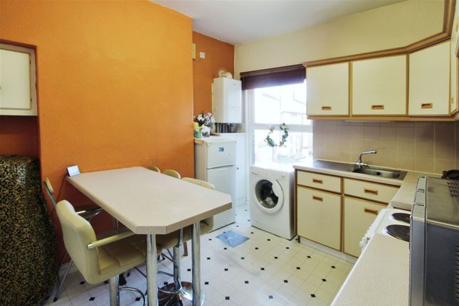 Flat for sale in Flaxley Road, Selby