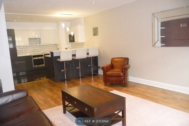 Flat to rent in Tamarind Court, London