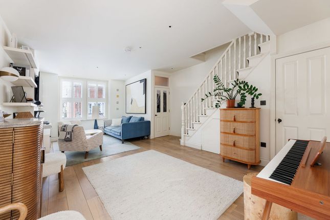 26, Stronsa Road, London photo 4
