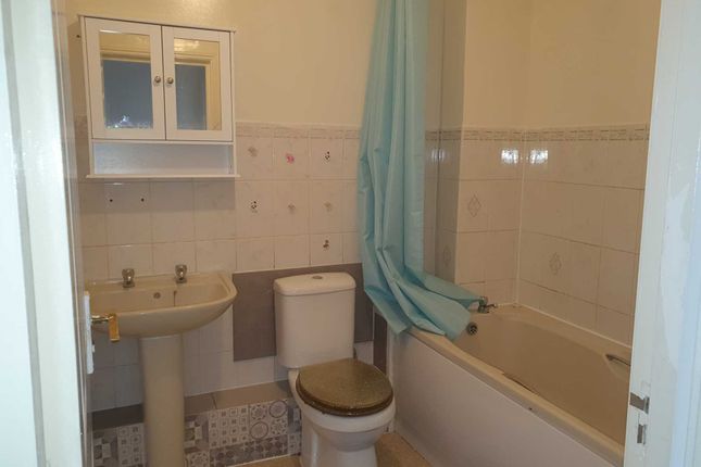 Flat to rent in Acer Avenue, Yeading