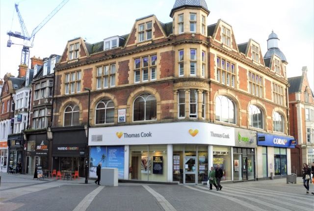 Office to let in Suite A First Floor, Redhill Chambers, High Street, Redhill