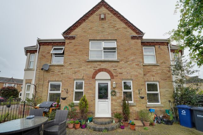 Thumbnail Terraced house to rent in Cootes Meadow, St. Ives, Huntingdon