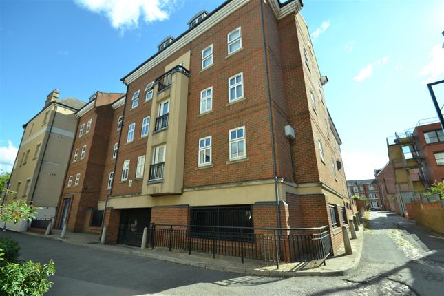 Flat for sale in Princess Road East, Leicester