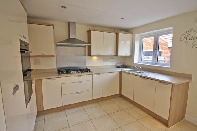 8, Lisa Head Avenue, Didcot photo 2