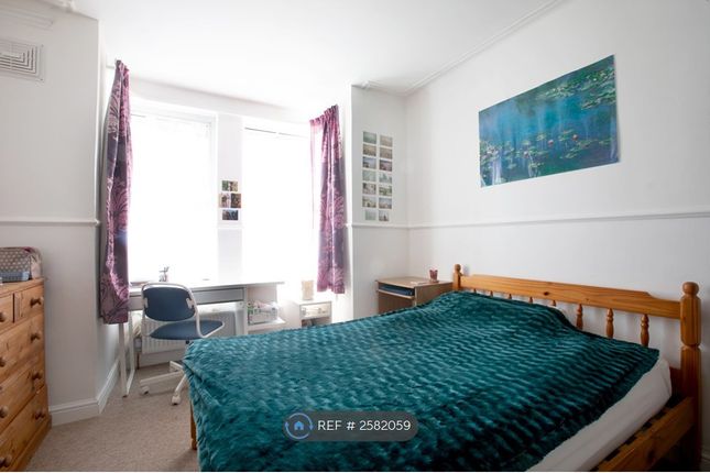 Bedroom 1 - Double (Gf)