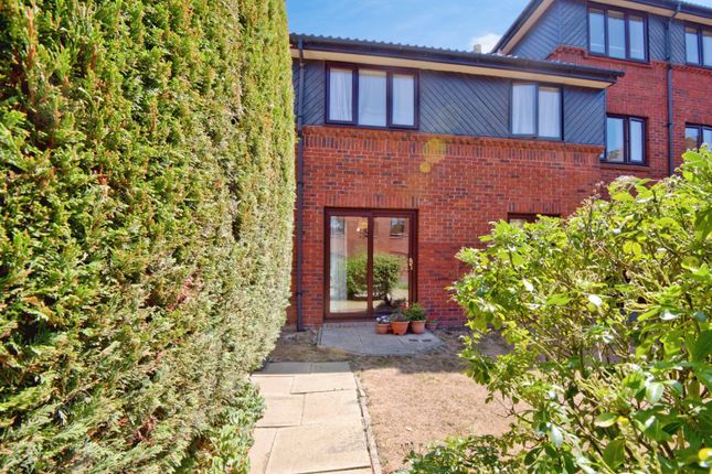 14 Kingswell, 65, Imperial Avenue, Essex photo 4