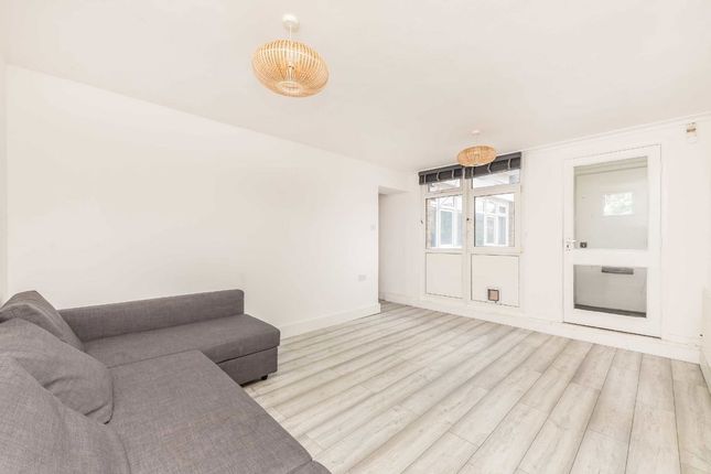 Thumbnail Flat to rent in Stockwell Park Road, London