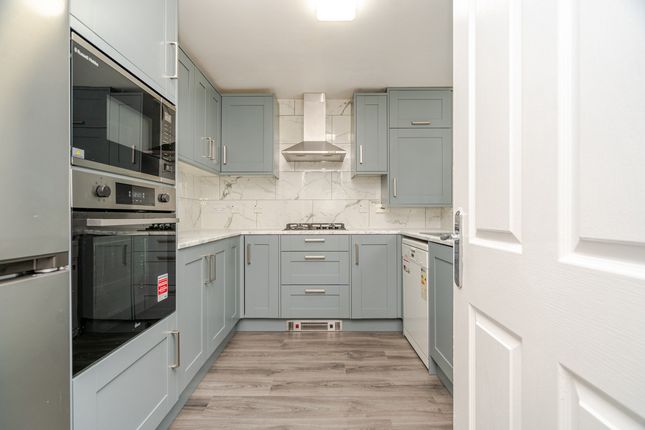 29, Chasewater Crescent, Milton Keynes photo 4