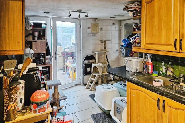 42, Crediton Avenue, Bradeley,, Stoke-on-trent photo 4