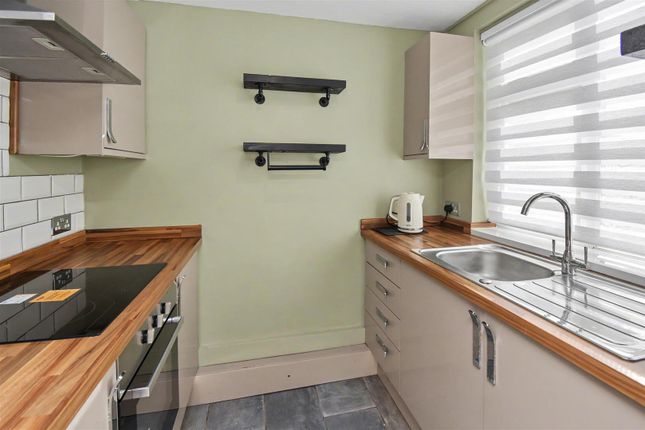 25, Shire Road, Corby photo 2
