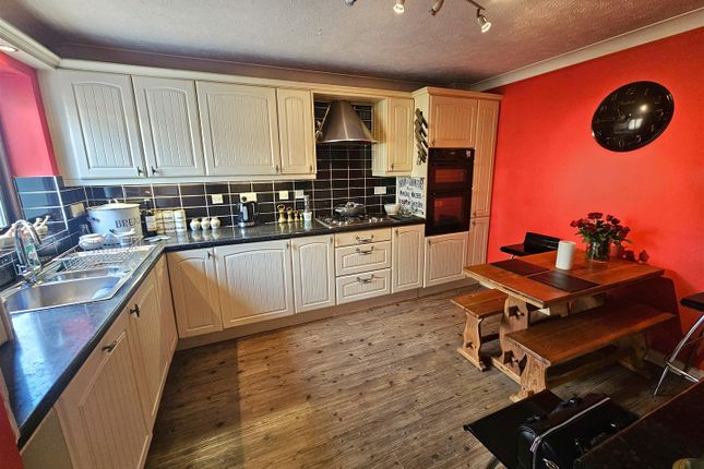 18, Peryn Road, Tavistock photo 2