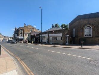 Retail premises to let in 1&amp;3, Lowtown, Pudsey