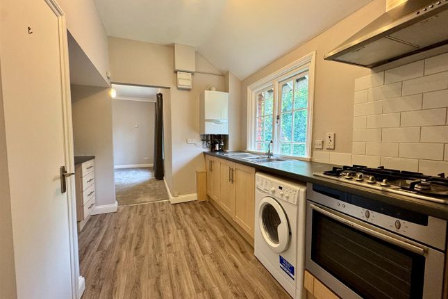Flat Four Grantchester Lodge, 11 Ray Park Avenue, Maidenhead photo 3