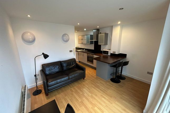 Flat to rent in Atlantic One, St Georges Close