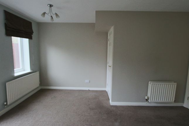 36, Banbury Close, Wellingborough photo 4