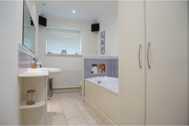 Semi-detached house for sale in Henfield Close, Bexley