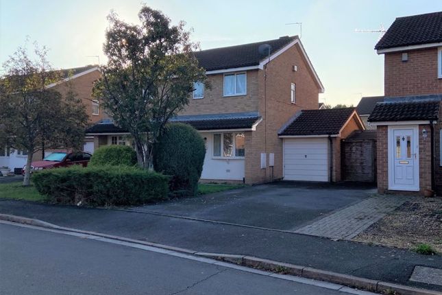 Thumbnail Semi-detached house to rent in Ashbourne Crescent, Taunton, Somerset