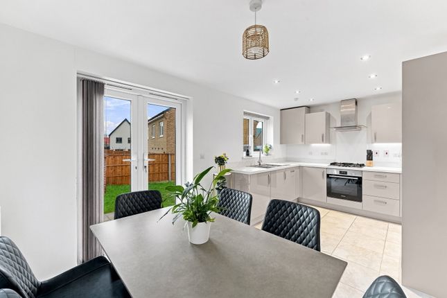 Beltie Close, Milton Keynes photo 4