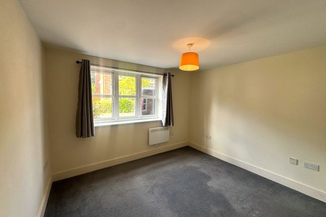 17 Royal Troon Mews, Wakefield photo 5