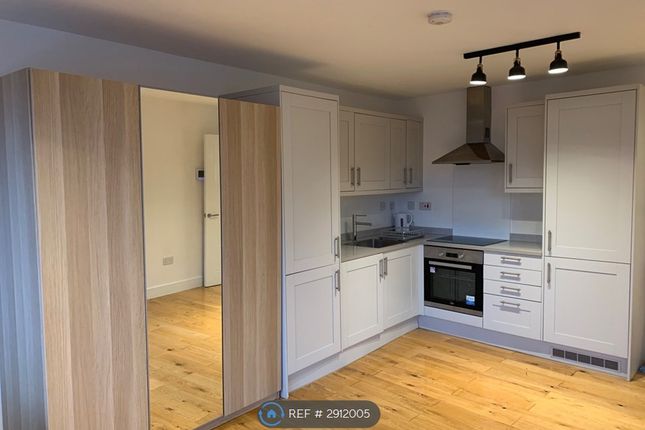 Flat, Paper Mews, Dorking photo 2