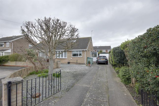 Thumbnail Semi-detached bungalow for sale in Lincoln Green, Hull