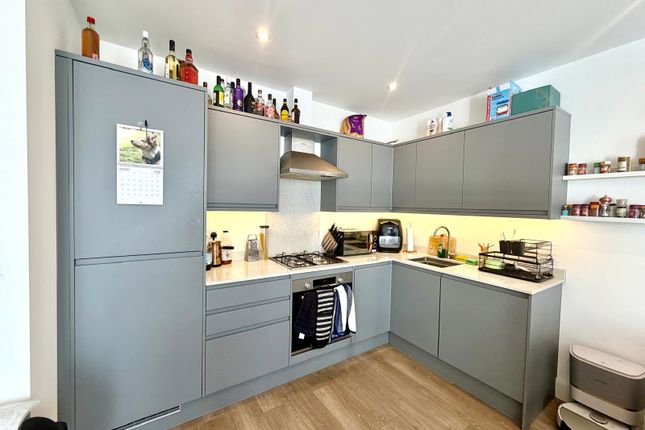 39 , Opus Court, Bay Tree Avenue, Leatherhead photo 3
