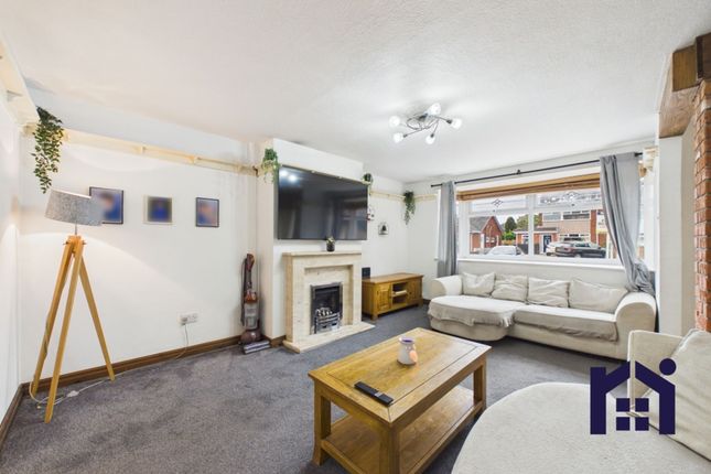 12 Greenway, Chorley photo 2