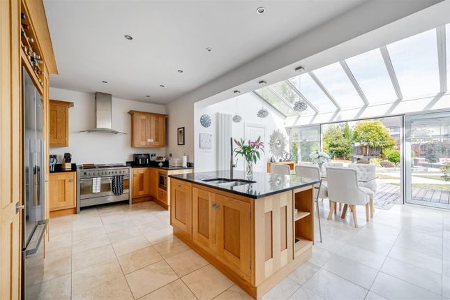 92, Fareham Road, Gosport photo 3