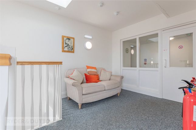 Flat for sale in Cromwell Close, Brighouse, West Yorkshire