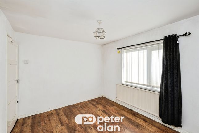 5, Woodford Road, Swansea photo 4