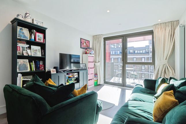 Flat 707, 7, Windsor Square, London photo 3