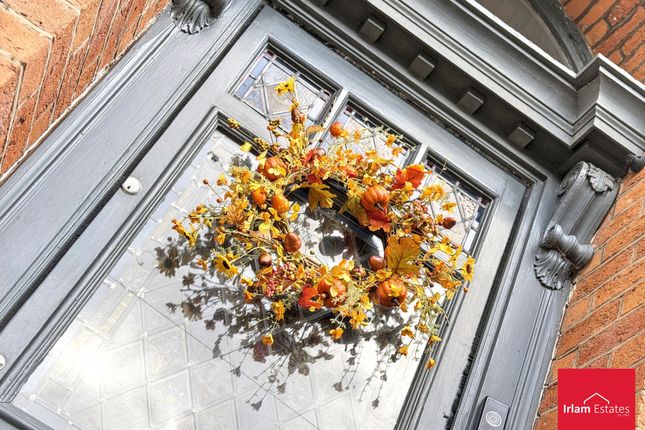 43 Victoria Crescent, Manchester photo 2