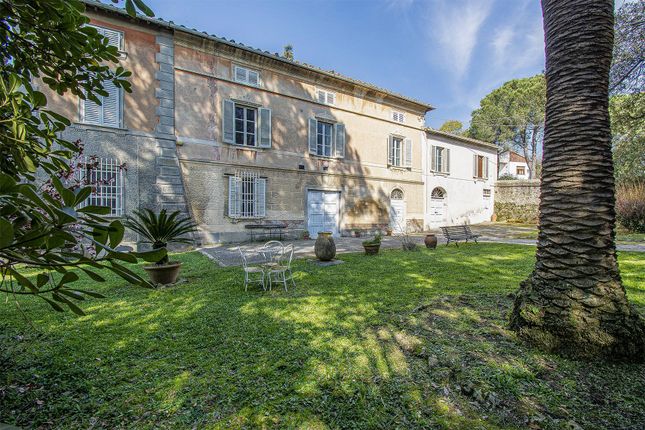 Thumbnail Villa for sale in Via Delle Prata, Vecchiano, Toscana