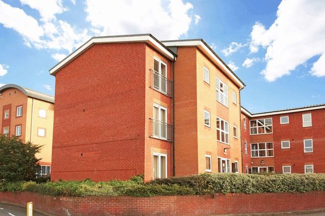 Flat to rent in Withering Close, Wellington, Telford