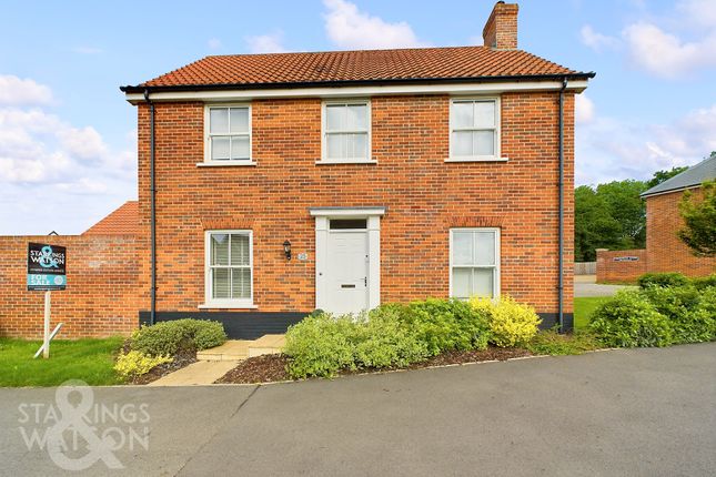 Link-detached house for sale in Heron Rise, Wymondham