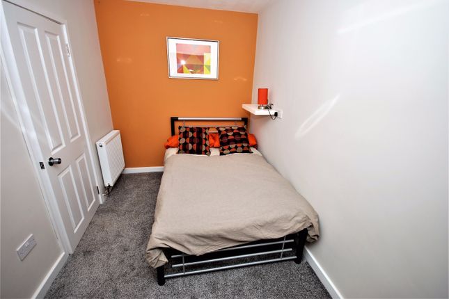 Thumbnail Room to rent in Coniston Road, Leamington Spa