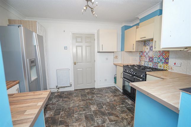 12, Riverside Close, Bideford photo 4