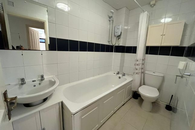 Flat for sale in Paynes Road, Shirley, Southampton