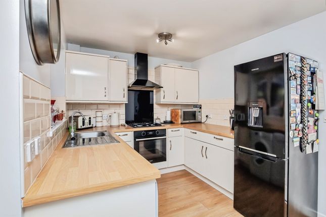 10, Backley Close, Kettering photo 4