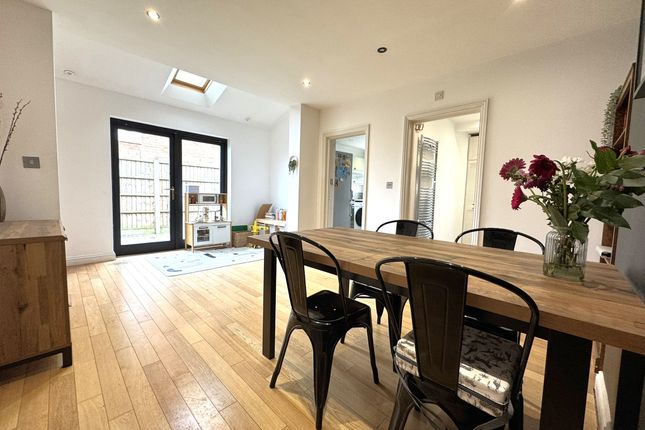 10, Hitchin Road, Upper Caldecote photo 3