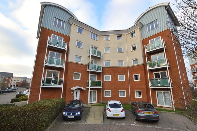 13 Oxted Court,, Reynolds Avenue, Surrey photo 3
